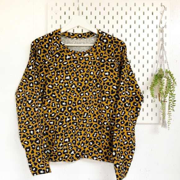 Women’s Mustard cheetah Lightweight Sweater